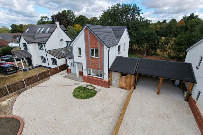 4 Bedroom Detached House For Sale In Meadowgate - Bell Lane, Bedmond, Nr Abbots Langley, WD5