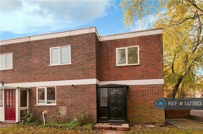 5 Bedroom Semi-Detached House To Rent In Waterside Close, London, SE16