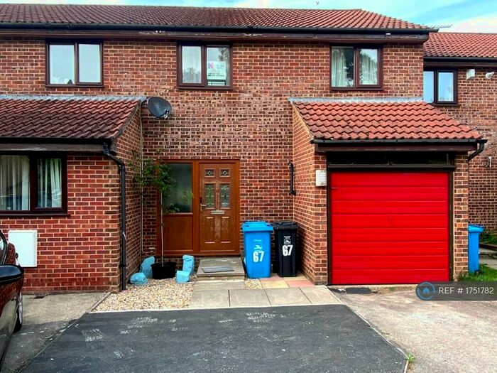 3 Bedroom Terraced House To Rent In Monks Way, Bournemouth, BH11