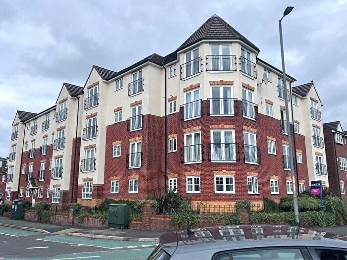 2 Bedroom Flat For Sale In Kilmaine Avenue, Manchester, Greater Manchester, M9