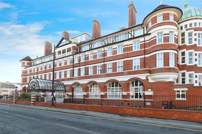 1 Bedroom Flat For Sale In Owls Road, Bournemouth, Dorset, BH5