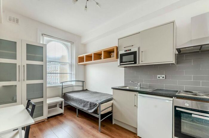 Studio To Rent In Nevern Place, South Kensington, London, SW5