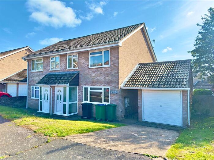 2 Bedroom Semi-Detached House To Rent In Stanley Road, Peacehaven, BN10
