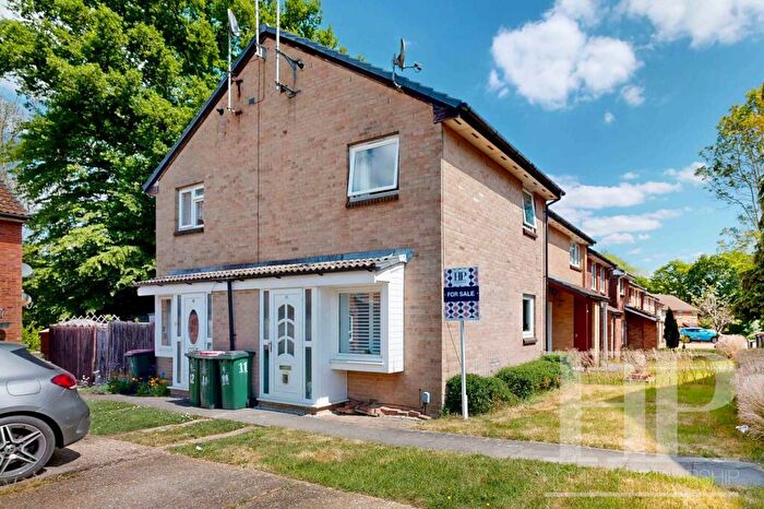 1 Bedroom Terraced House For Sale In St. Andrews Road, Ifield, RH11