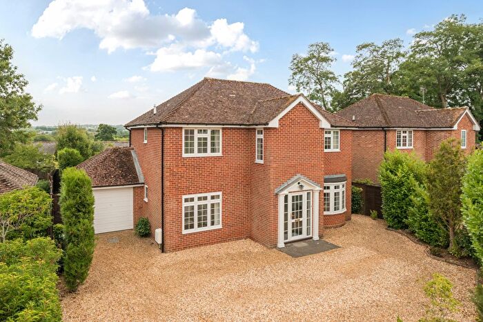 4 Bedroom Detached House For Sale In Abbotts Close, Winchester, SO23