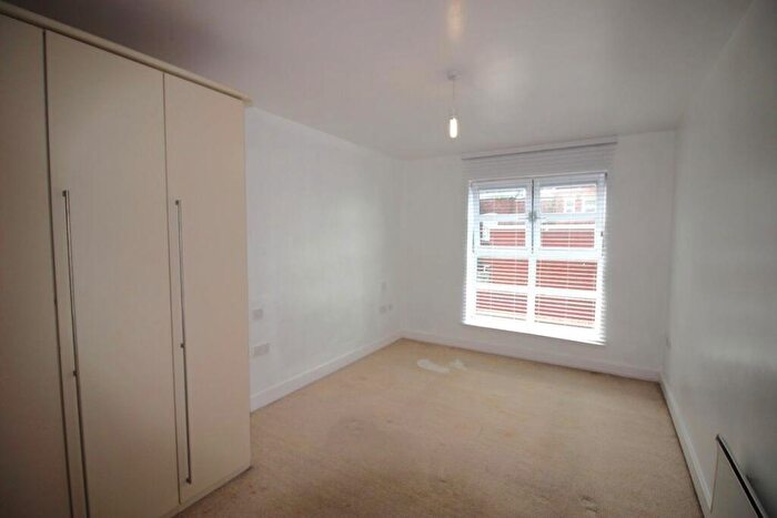 2 Bedroom Apartment To Rent In Thornlea Court, SR2