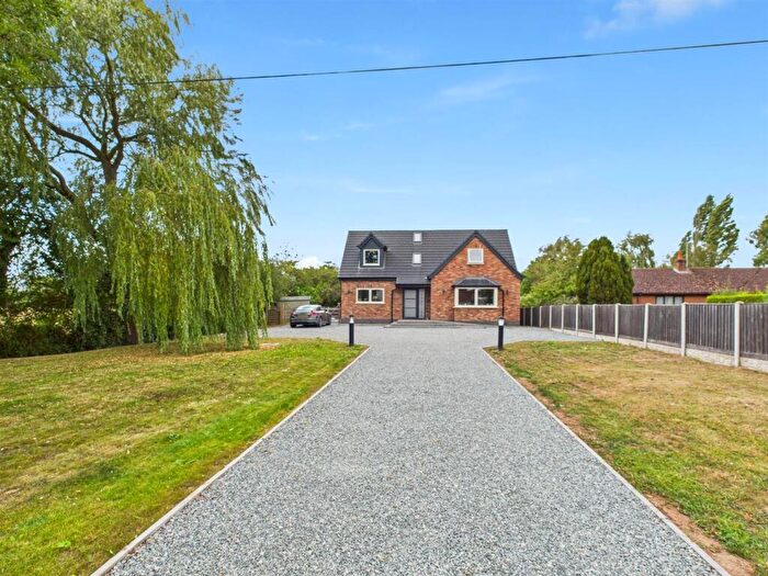 3 Bedroom Detached Bungalow For Sale In Sandy Lane, Great Steeping, Spilsby, PE23