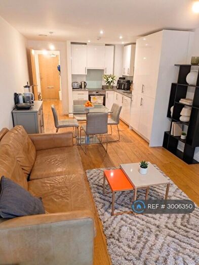 2 Bedroom Flat To Rent In Fulneck Place, London, E1