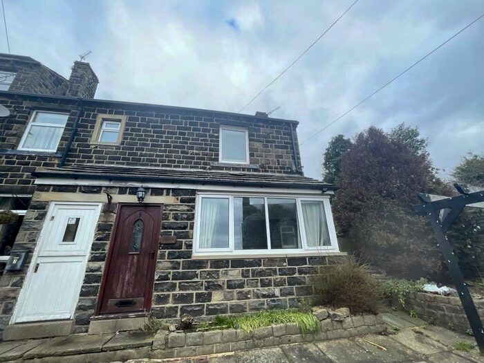 2 Bedroom End Of Terrace House To Rent In Aire View, Riddlesden, Keighley, West Yorkshire, BD20