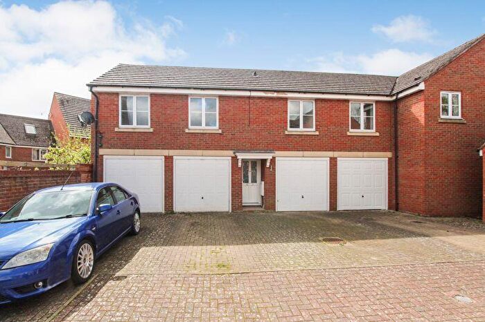 2 Bedroom Coach House For Sale In Fox Hedge Way, Sharnbrook, MK44