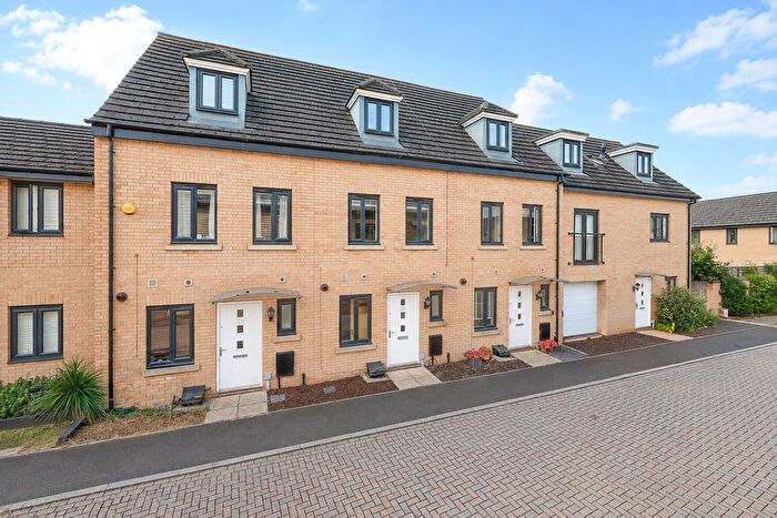 4 Bedroom Town House For Sale In Goldcrest Road, St. Ives, PE27