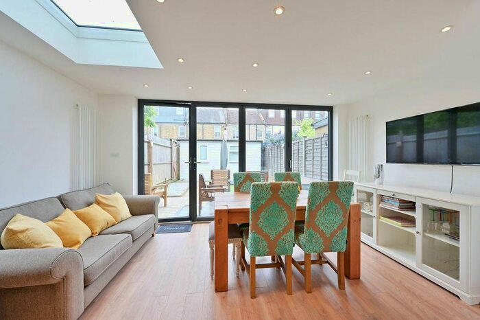 4 Bedroom End Of Terrace House To Rent In Brisbane Avenue, South Wimbledon, London, SW19