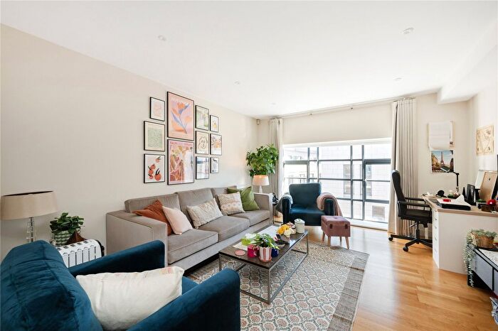 2 Bedroom Flat To Rent In Blandford St, London, W1U