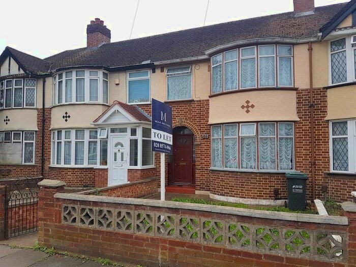 3 Bedroom Terraced House To Rent In Glamis Cresent, Hayes, Middlesex, UB3