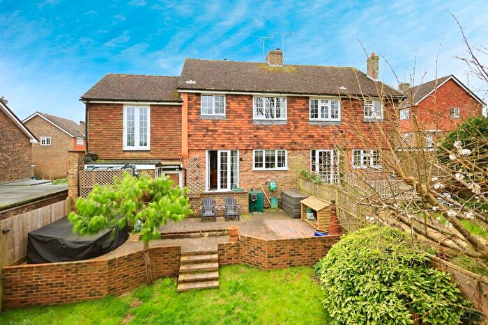 4 Bedroom Semi-Detached House For Sale In Grantham Bank, Lewes, East Sussex, BN8