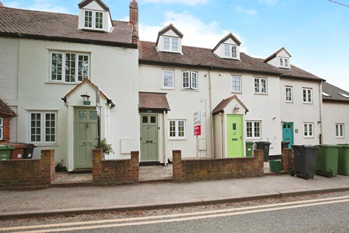 2 Bedroom Cottage For Sale In Abingdon Road, Sutton Courtenay, Abingdon, OX14