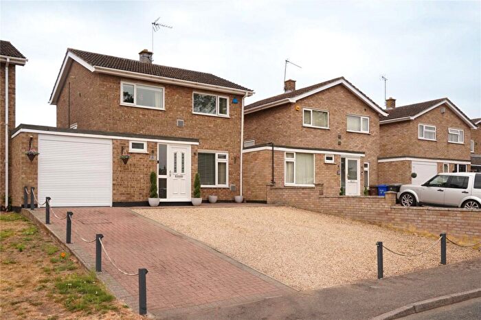 3 Bedroom Link Detached House For Sale In Lamble Close, Beck Row, Bury St. Edmunds, Suffolk, IP28