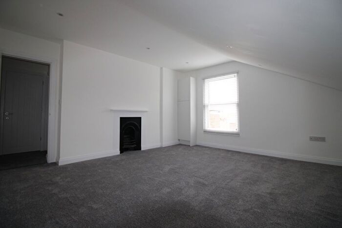 2 Bedroom Flat To Rent In Leopold Street, Ramsgate, CT11