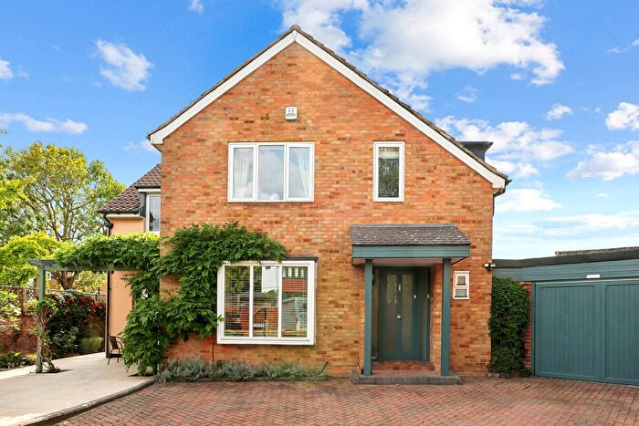4 Bedroom Detached House For Sale In Picton Court, Highview Road, London, W13