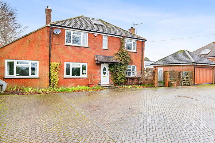 5 Bedroom Detached House For Sale In Sandling Road, Lyminge, Folkestone, CT18