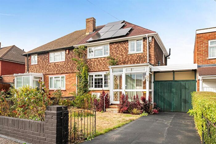 3 Bedroom Semi Detached House For Sale In Valentine Road, Maidstone, ME15