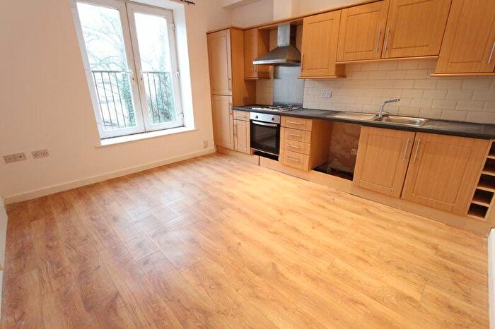 2 Bedroom Apartment To Rent In Hicks Road, Waterloo, L22
