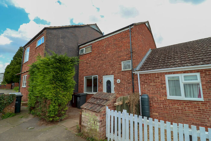 2 Bedroom Terraced House To Rent In Aureole Walk, Newmarket, CB8