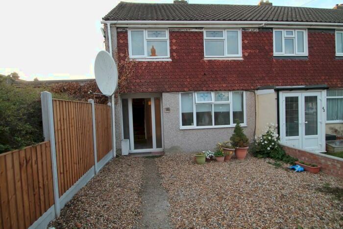 3 Bedroom End Of Terrace House To Rent In Ravensbourne Gardens, Ilford, London, IG5