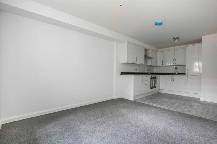 1 Bedroom Flat To Rent In Riverside Place, Kendal, LA9