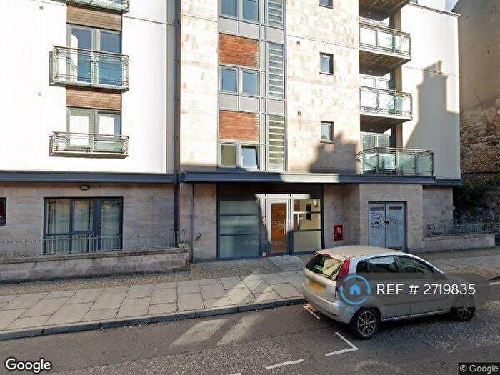 2 Bedroom Flat To Rent In Lochrin Place, Tollcross, EH3