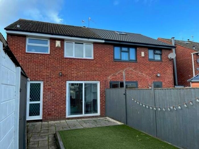 3 Bedroom Detached House To Rent In Ashwicke, Bristol, BS14