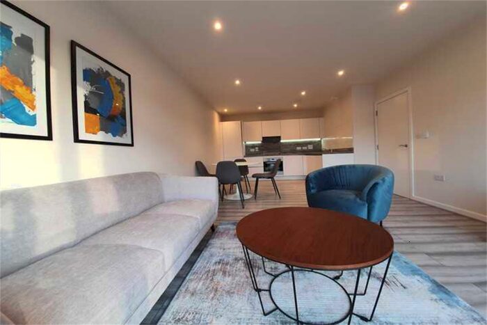 2 Bedroom Apartment To Rent In Foxglove Apartments, Bittacy Hill, NW7