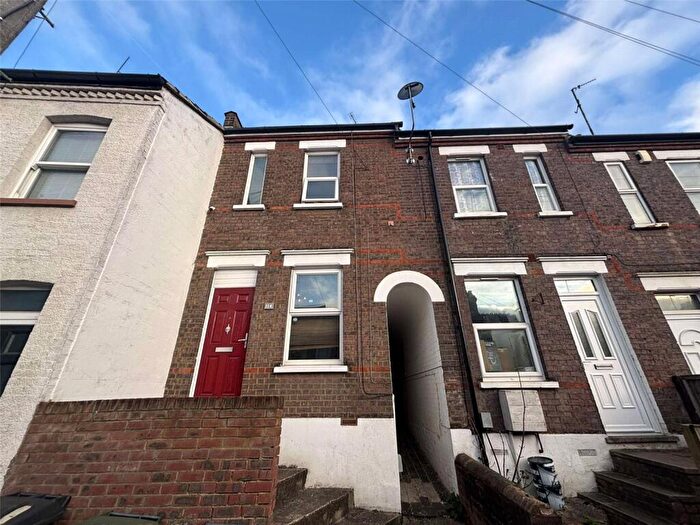 2 Bedroom Terraced House To Rent In Hartley Road, Luton, LU2