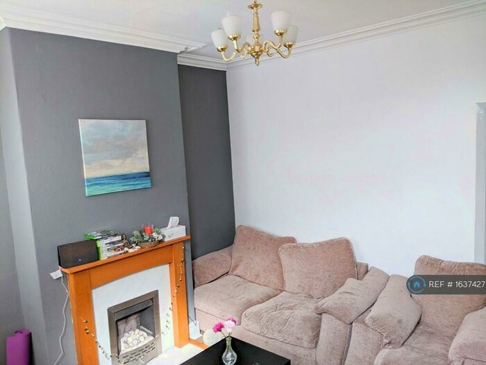 2 Bedroom Terraced House To Rent In Albany Road, Stoke-On-Trent, ST4