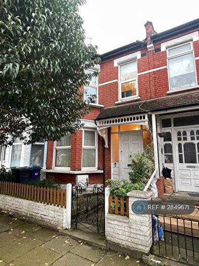 3 Bedroom Terraced House To Rent In Derby Avenue, London, N12