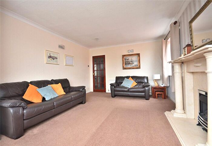 3 Bedroom Bungalow For Sale In Kelmscott Lane, Leeds, West Yorkshire, LS15