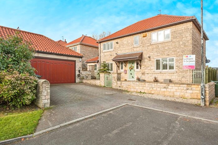 4 Bedroom Detached House For Sale In Grove Court, Marr, Doncaster, DN5