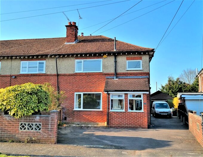 3 Bedroom Semi-Detached House To Rent In Tadfield Road, Romsey, SO51