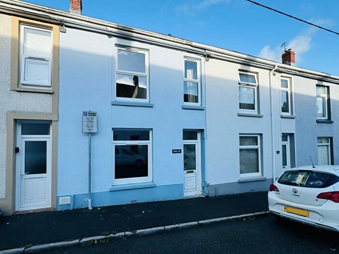 3 Bedroom House To Rent In St Davids Street, Carmarthen, SA31