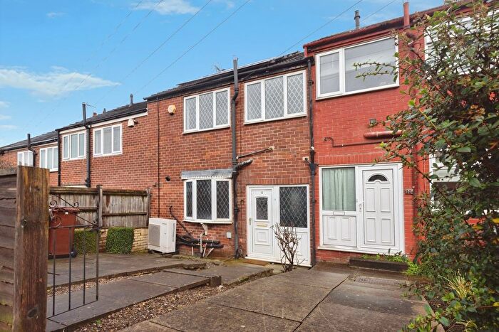 3 Bedroom Terraced House For Sale In School Street, Morley, Leeds, LS27