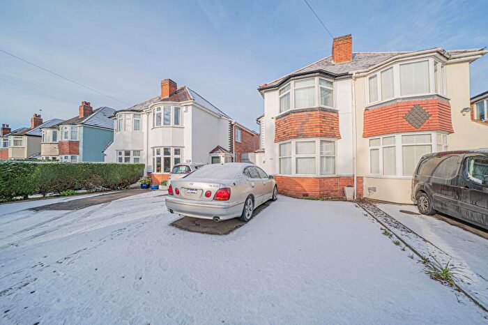 4 Bedroom Semi-Detached House For Sale In Marshall Lake Road, Shirley, B90