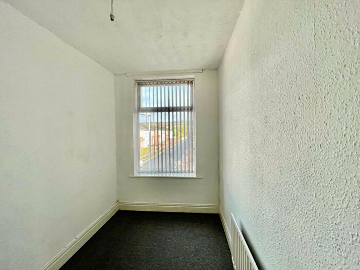 3 Bedroom Flat To Rent In Wellington Road, Dunston, Gateshead, NE11