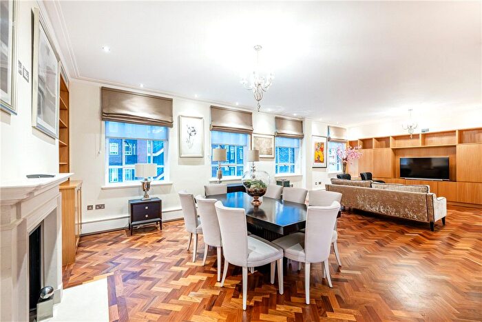 2 Bedroom Flat To Rent In Grosvenor Square, Mayfair, London, W1K