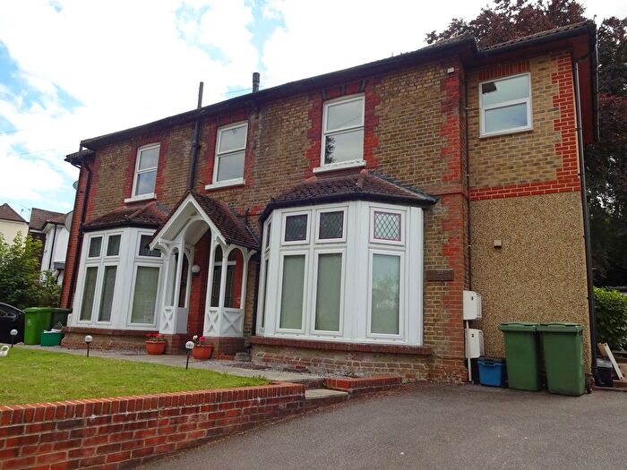 2 Bedroom Flat To Rent In Valley Road, Kenley, CR8