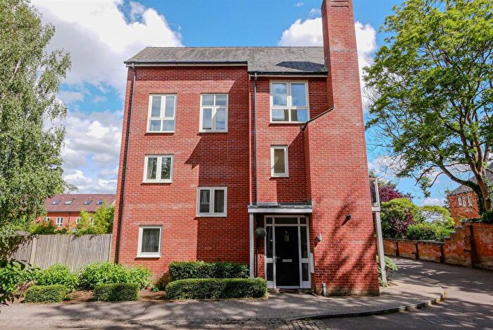 4 Bedroom Town House To Rent In Ruttle Close, Cholsey Meadows, OX10