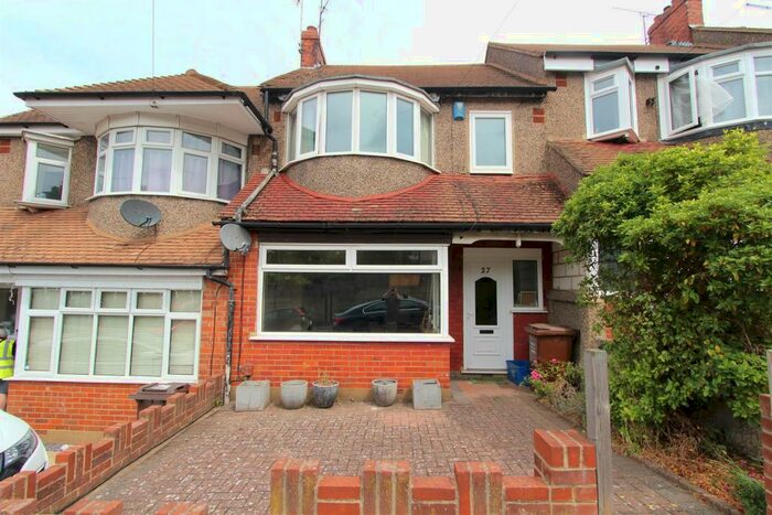 3 Bedroom House To Rent In Grosvenor Avenue, Chatham, ME4