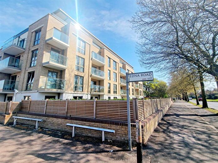 2 Bedroom Flat To Rent In Edna Road, London, SW20