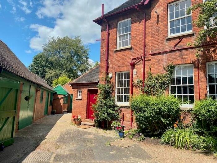 1 Bedroom Property To Rent In Shakespeare Road, Bedford, MK40