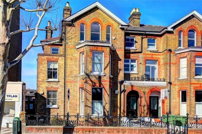 2 Bedroom Flat To Rent In Sheen Road, Richmond, TW9