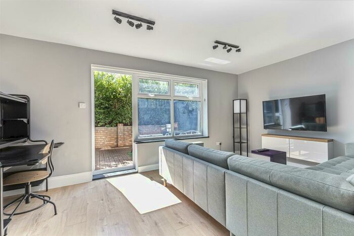 3 Bedroom Terraced House To Rent In Prince Regent Lane, London, E16